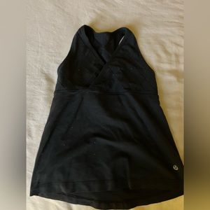 Lululemon Black activewear top size 6 (used)